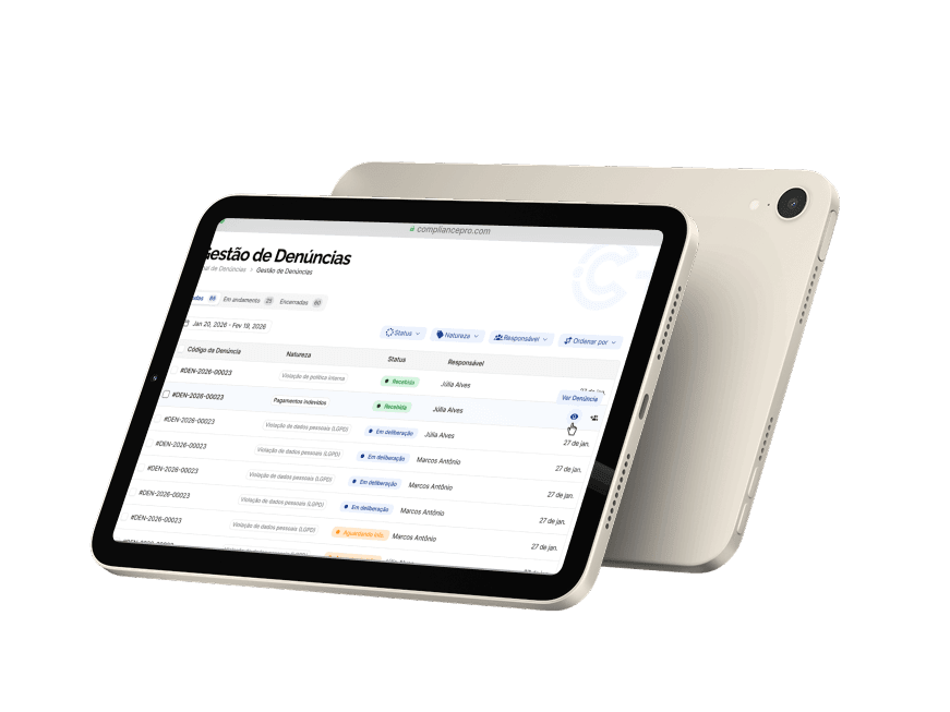 Interface do Canal de Denúncias mostrando a gestão de denúncias na plataforma CompliancePro